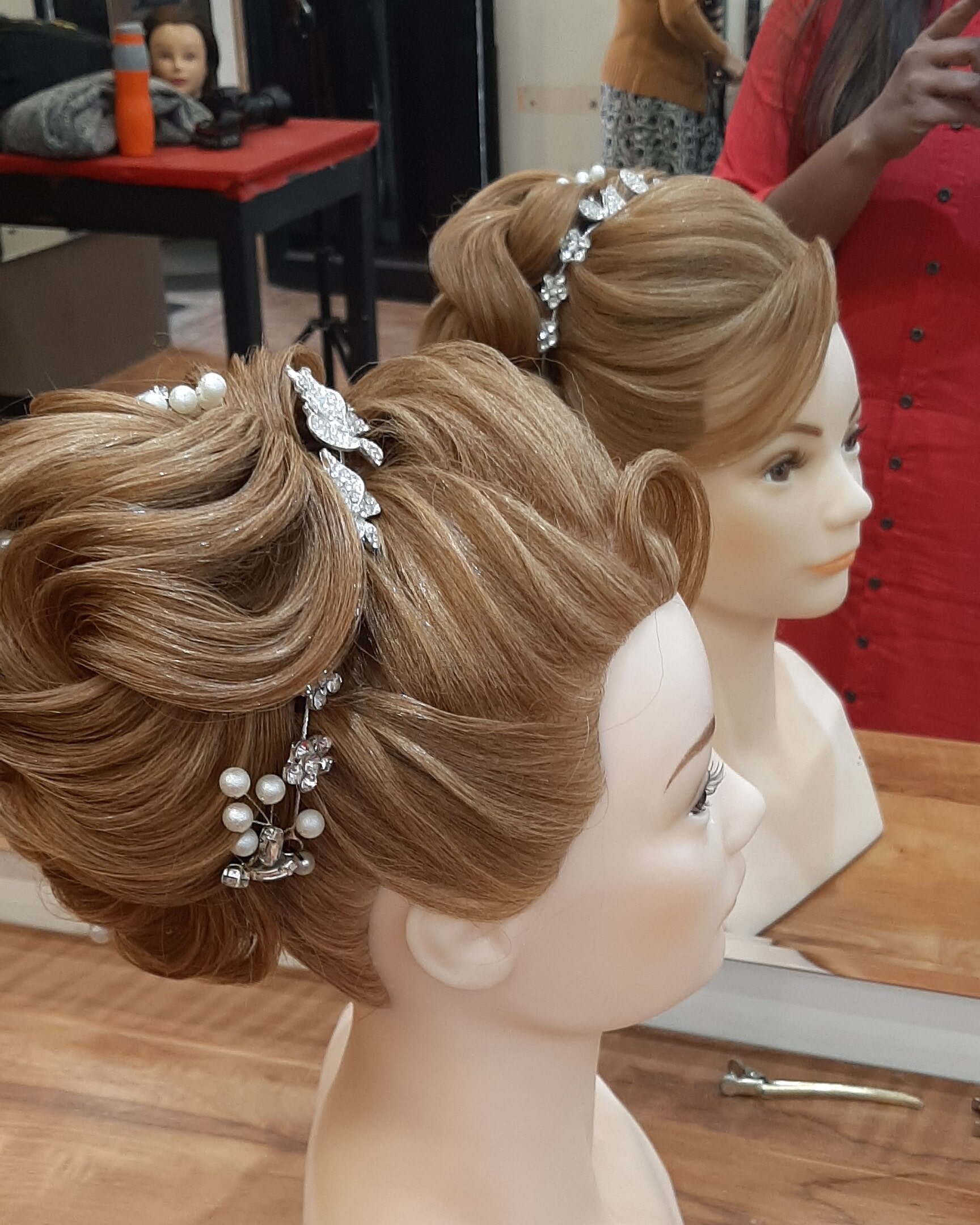 Heena'S Adorn Parlour — Makeup Artists in Rajkot
