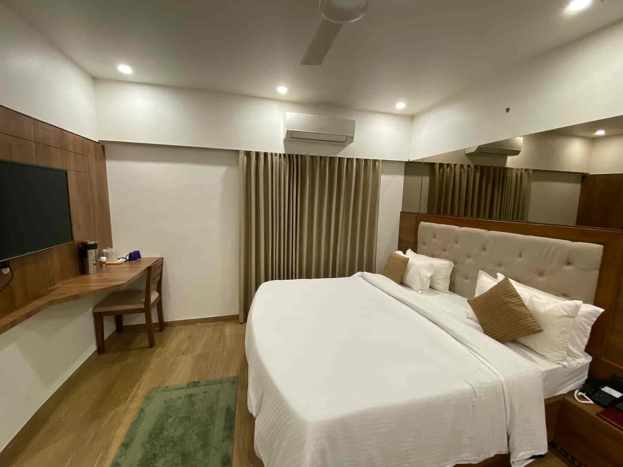 Hotel Evershine — Banquet Halls in Rajkot